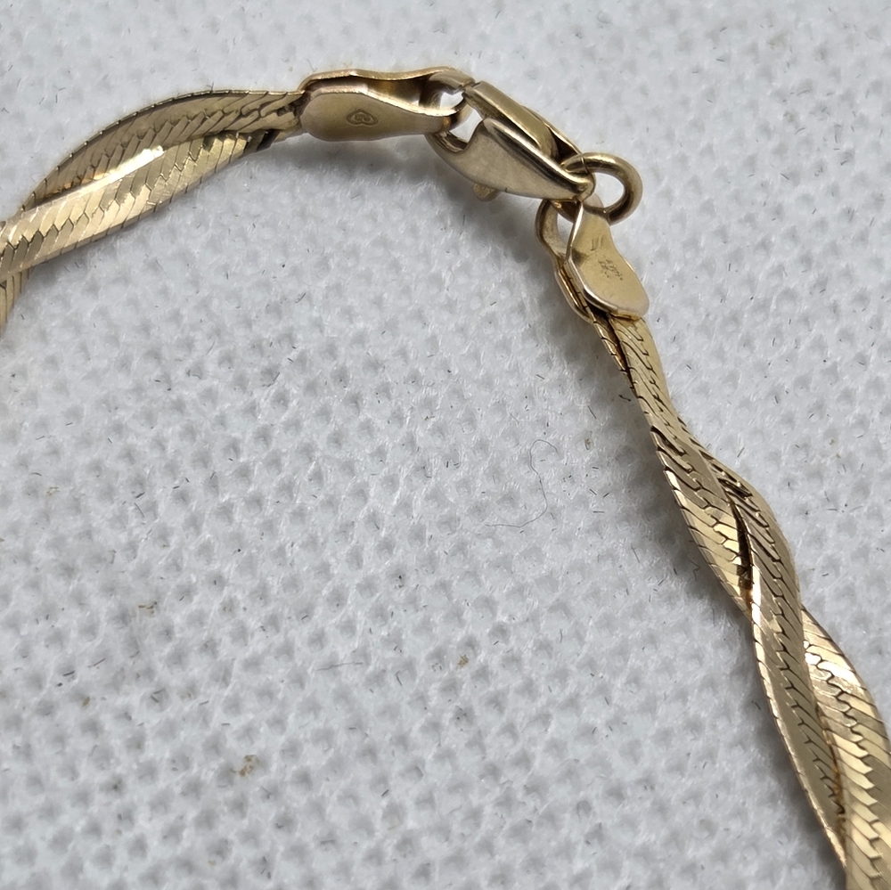 Gold Twisted Bracelet - Picture 10 of 15